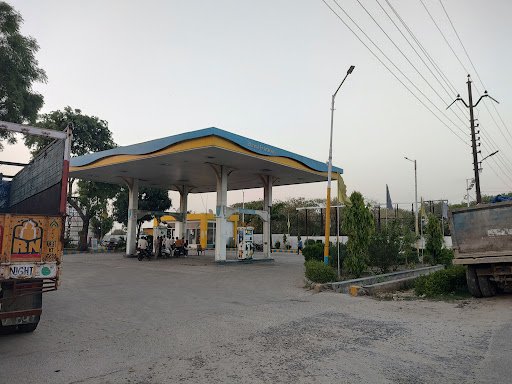 Bharat Petroleum, Petrol Pump -Shahid Kanchi Singh Filling Station