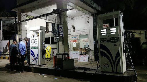 Metropole Petrol bunk ️