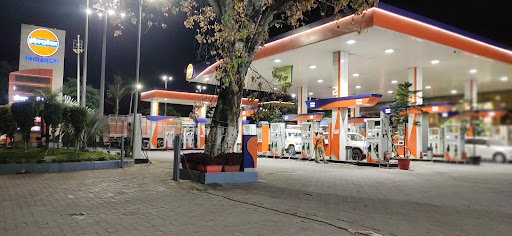 28 Petrol Pump