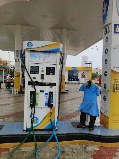 Bharat petroleum filling station