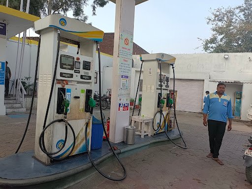 Bharat Petroleum, Petrol Pump -Oil Point