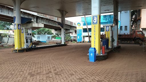 Bharat Petroleum, Petrol Pump -Shri Mangesh Petrol Stores