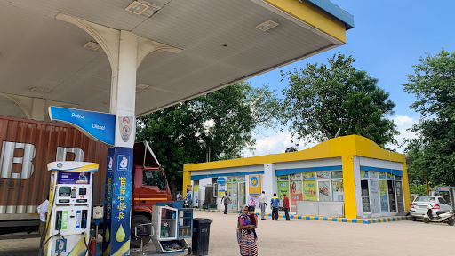 Bharat Petroleum, Petrol Pump -Chaturvedi Automobiles