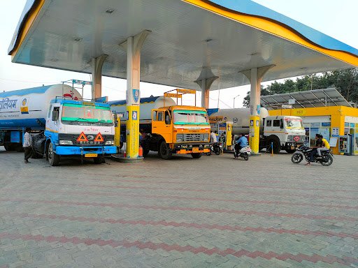 Bharat Petrol CNG Pump