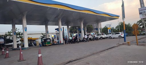 Bharat Petroleum Petrol and CNG Pump