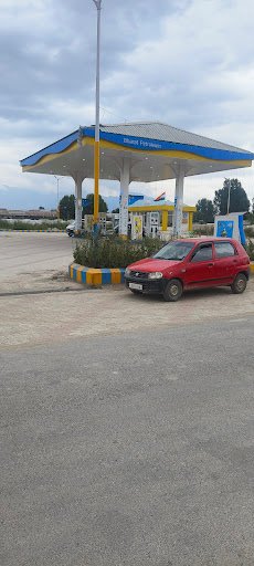 Bharat Petroleum, Petrol Pump -United Service Station